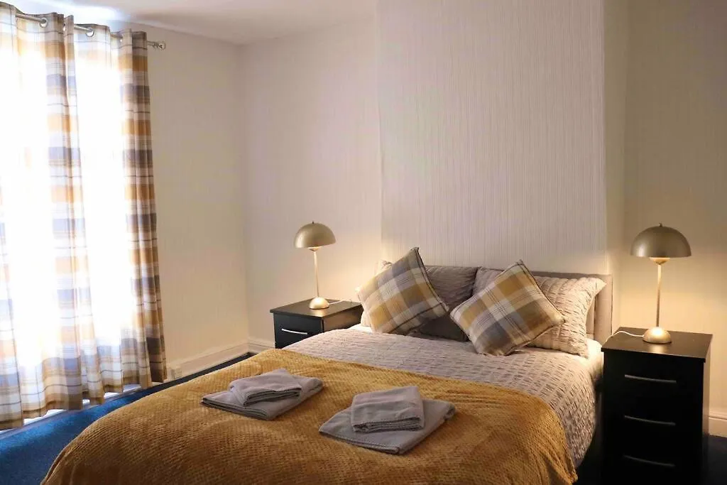 Peaceful 2 Bed House Free Wifi And Parking Lägenhet Leeds  Storbritannien