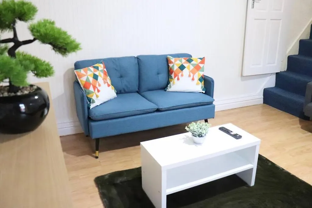 Peaceful 2 Bed House Free Wifi And Parking Lägenhet Leeds  Storbritannien