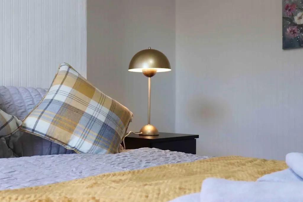 Peaceful 2 Bed House Free Wifi And Parking Lägenhet Leeds  0*, Leeds (West Yorkshire)